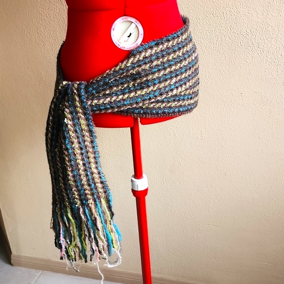 FABULOUS CRISTINA CHITI WOOL SCARF!!! - Picture 4 of 4